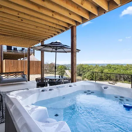Laketopia Lodge
